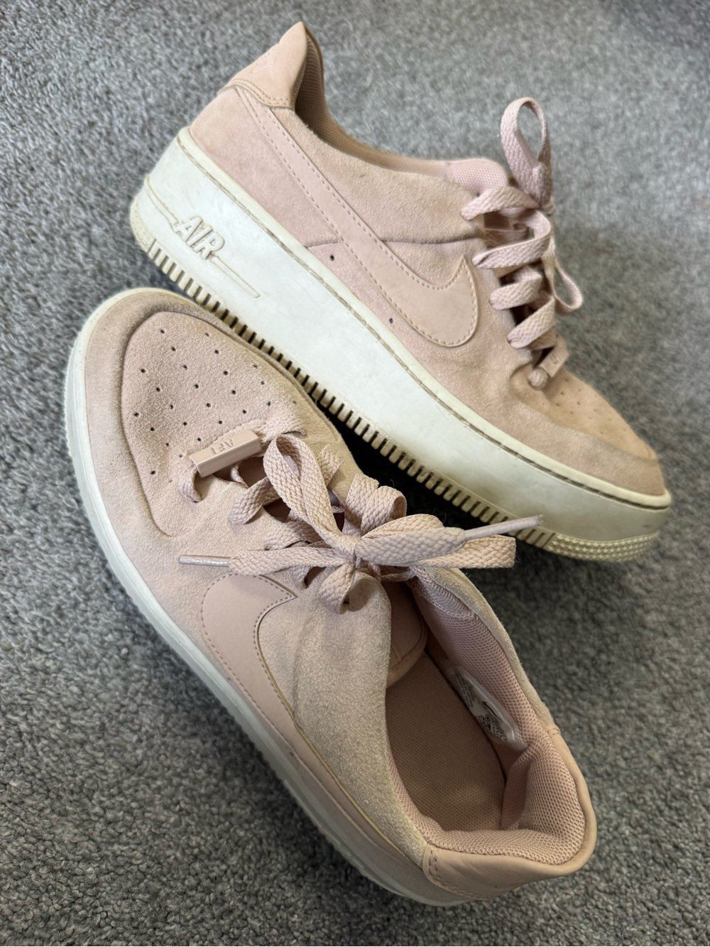 Nike Low-Top Suede Platfrom Sneakers in Light Pink